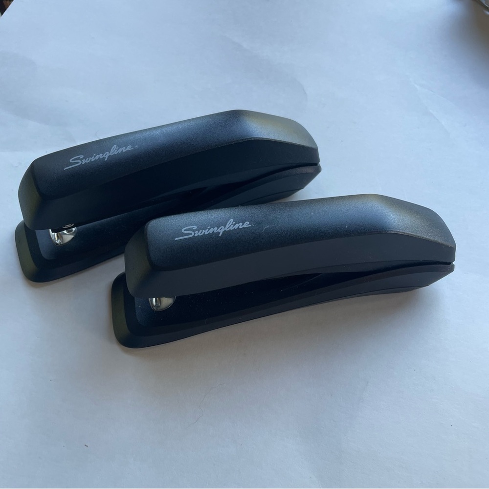 LOT OF 2 Swingline Standard Desktop Stapler, 15 Sheet Capacity (54501)